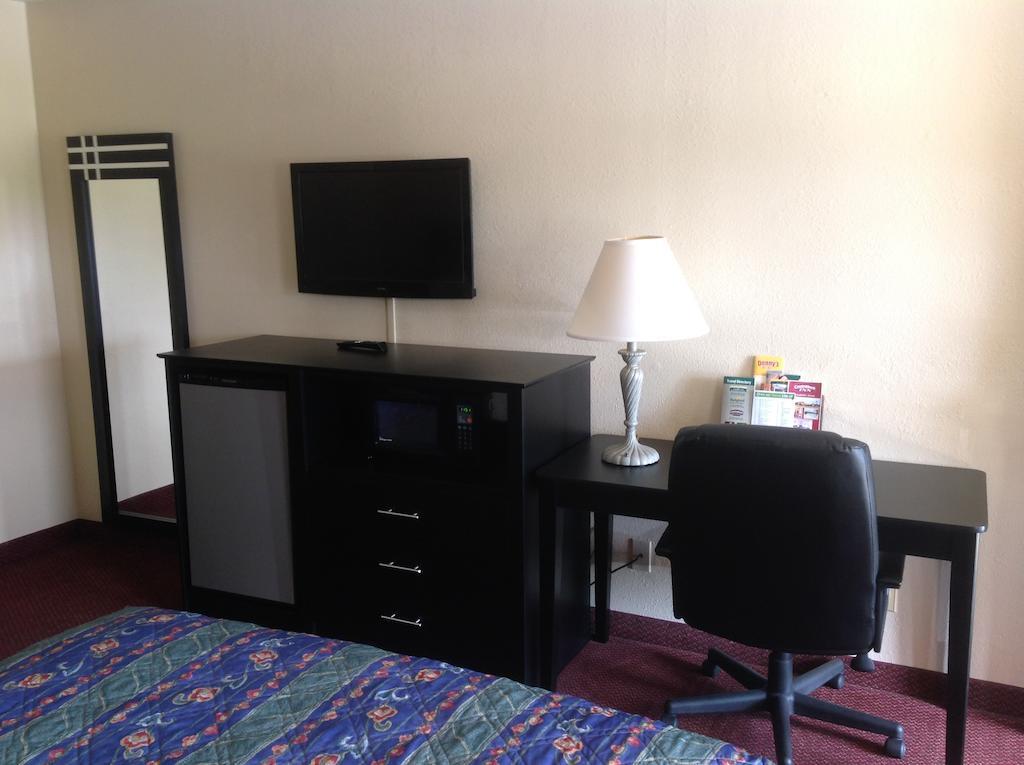 Countryside Inn Wharton Habitación foto