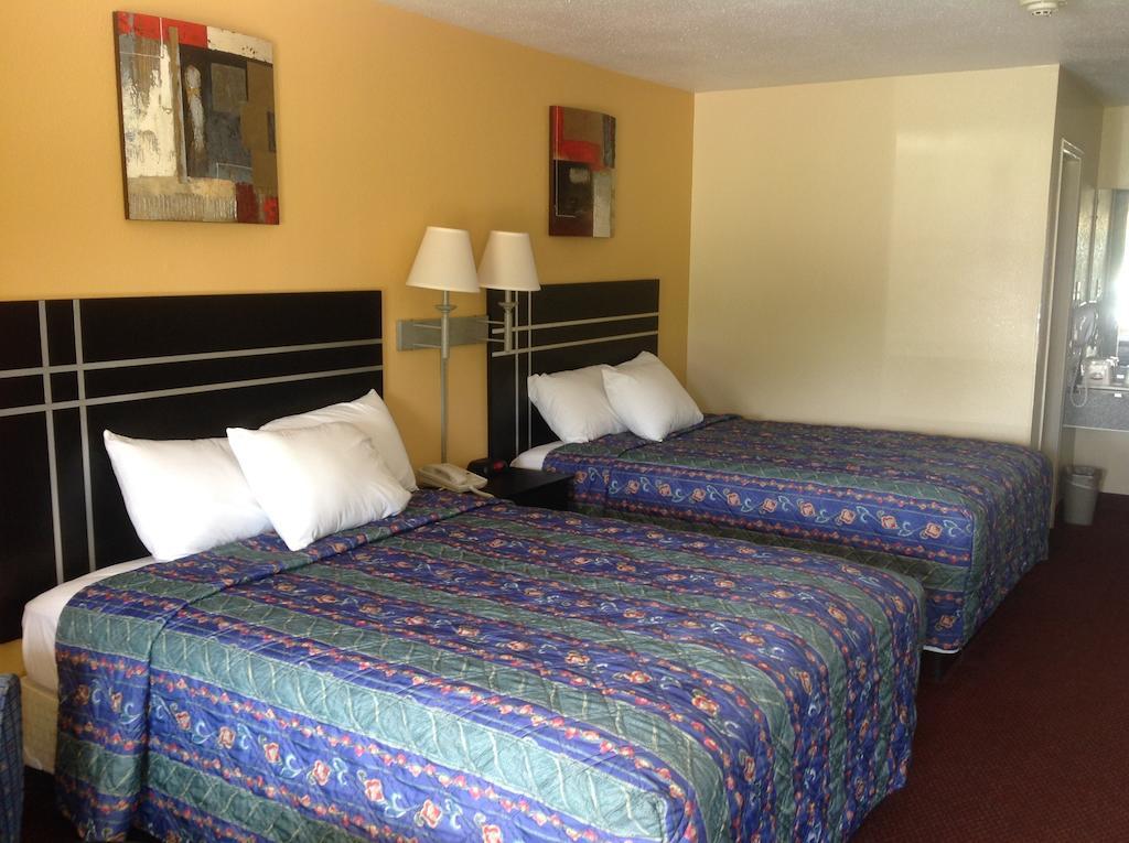 Countryside Inn Wharton Habitación foto