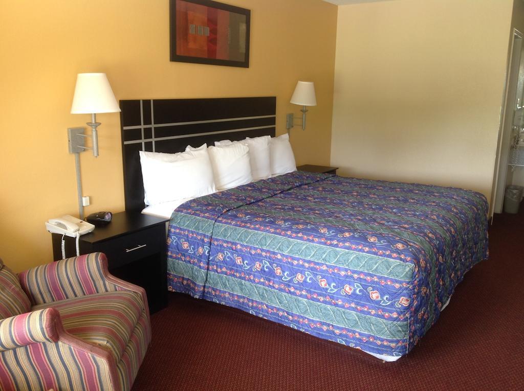 Countryside Inn Wharton Habitación foto